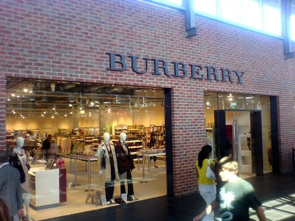 BURBERRY Factory Outlet in Metzingen