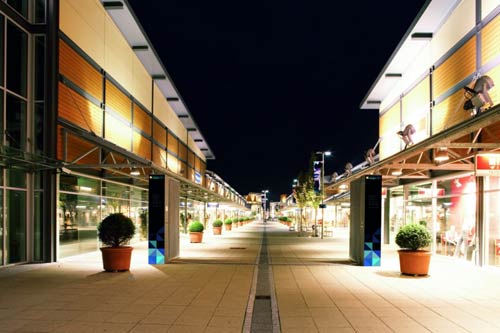 Zweibrücken Fashion Outlet am Abend
